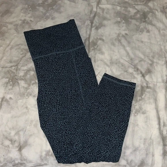 Athleta Salutation Stash II Textured Tights - Picture 2 of 5